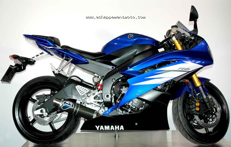 YAMAHA R6 2006 termignoni GP style